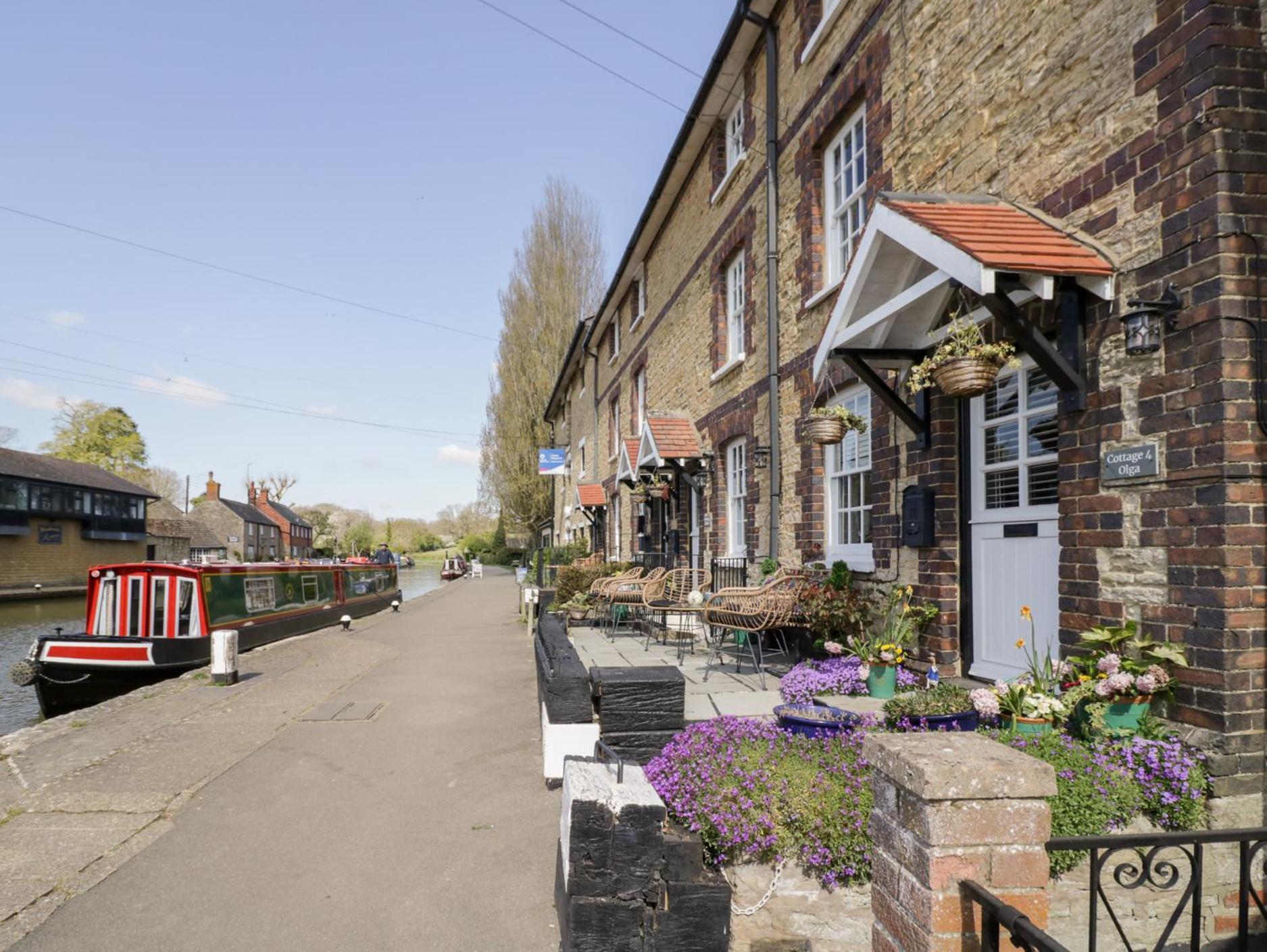4 Canalside Cottages Towcester Eksteriør billede